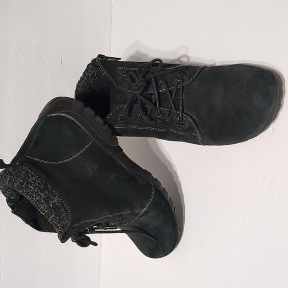 Propet  Delaney Ankle Booties Black  Suede women 8.5 - Picture 4 of 8